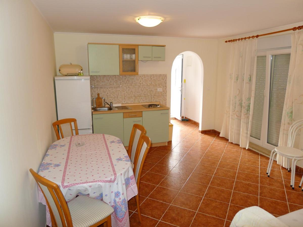 Apartments By The Sea Slatine, Ciovo - 15504 Екстер'єр фото